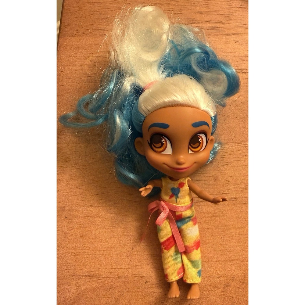 Hairdorables Series 1 Simply‎ Sallee blue hair doll toy figure